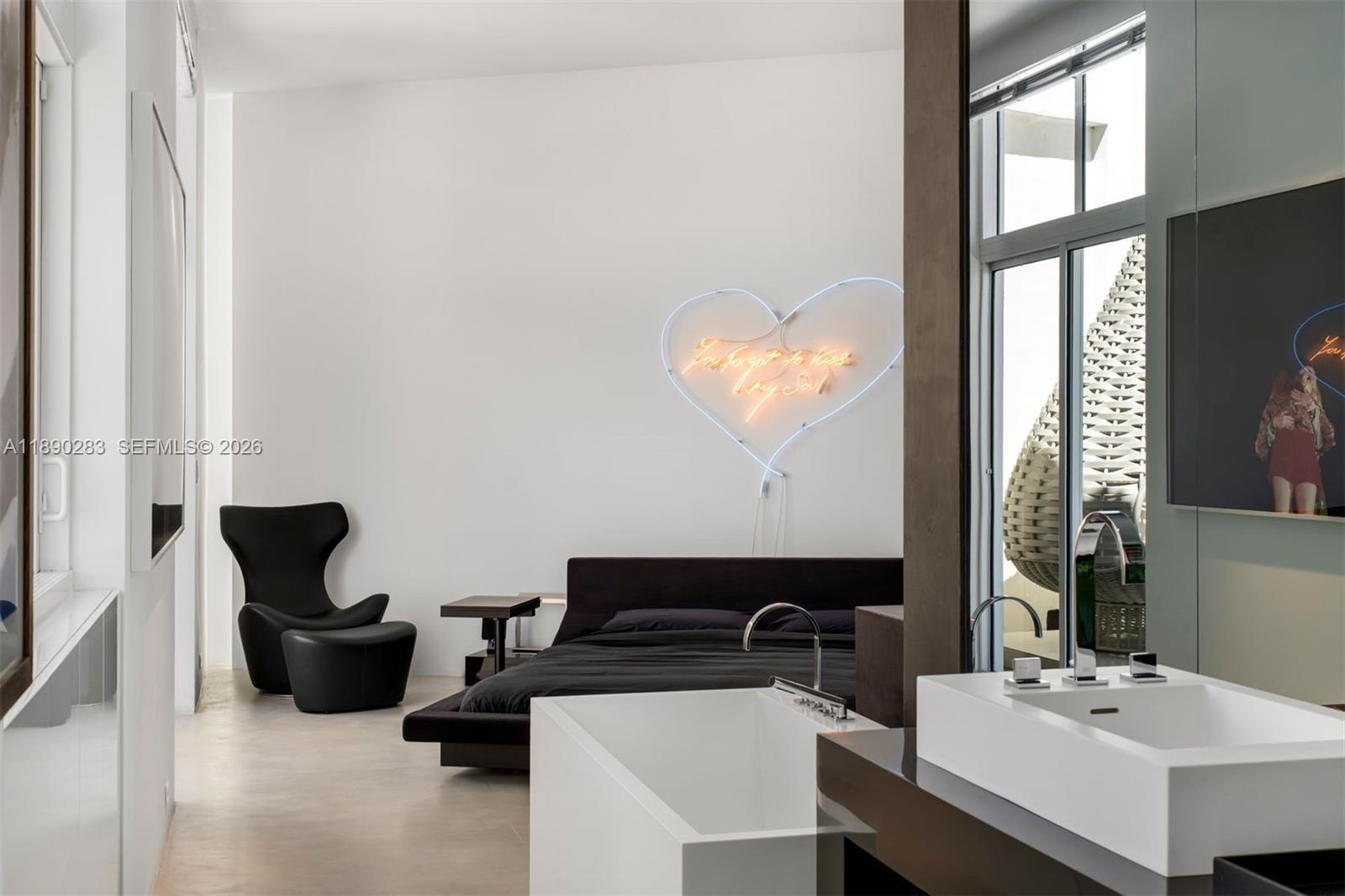 THE MERIDIAN CONDO - Residential