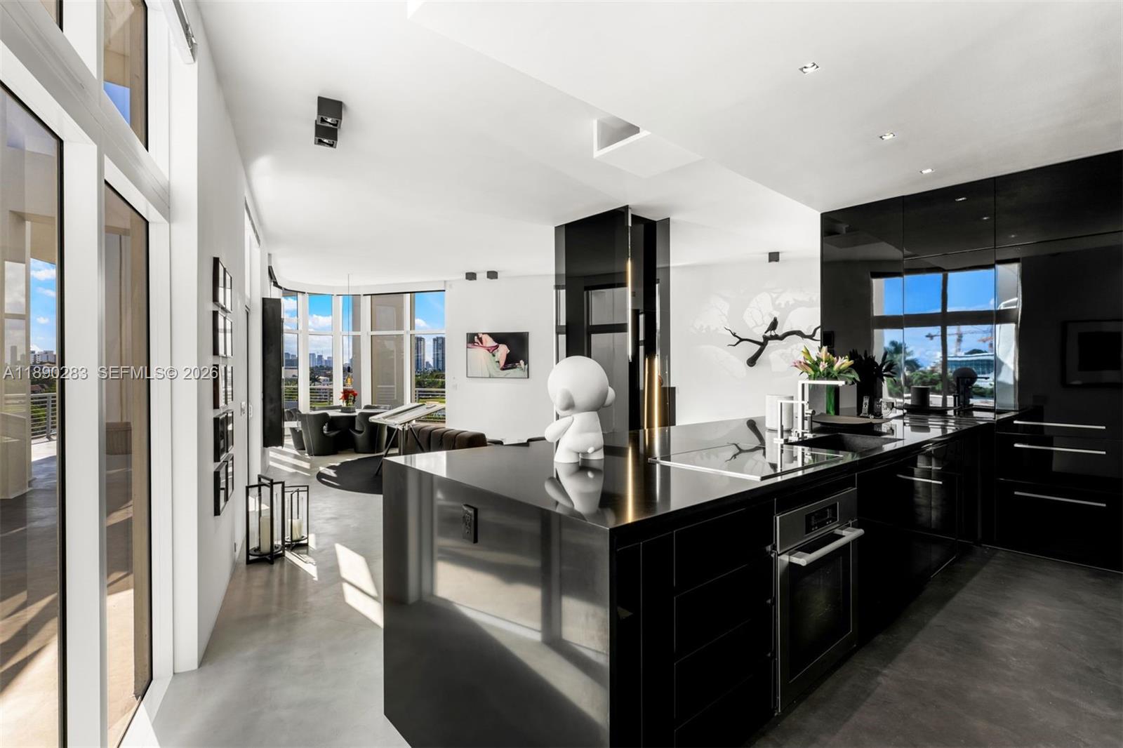 THE MERIDIAN CONDO - Residential