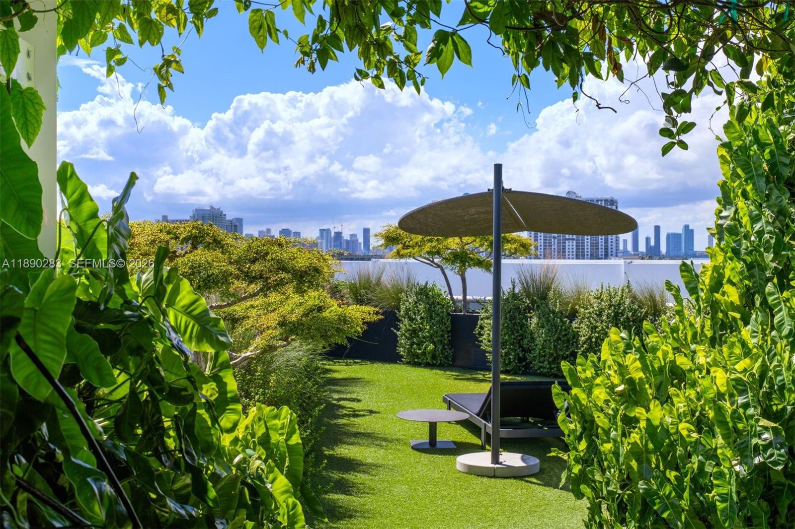 THE MERIDIAN CONDO - Residential