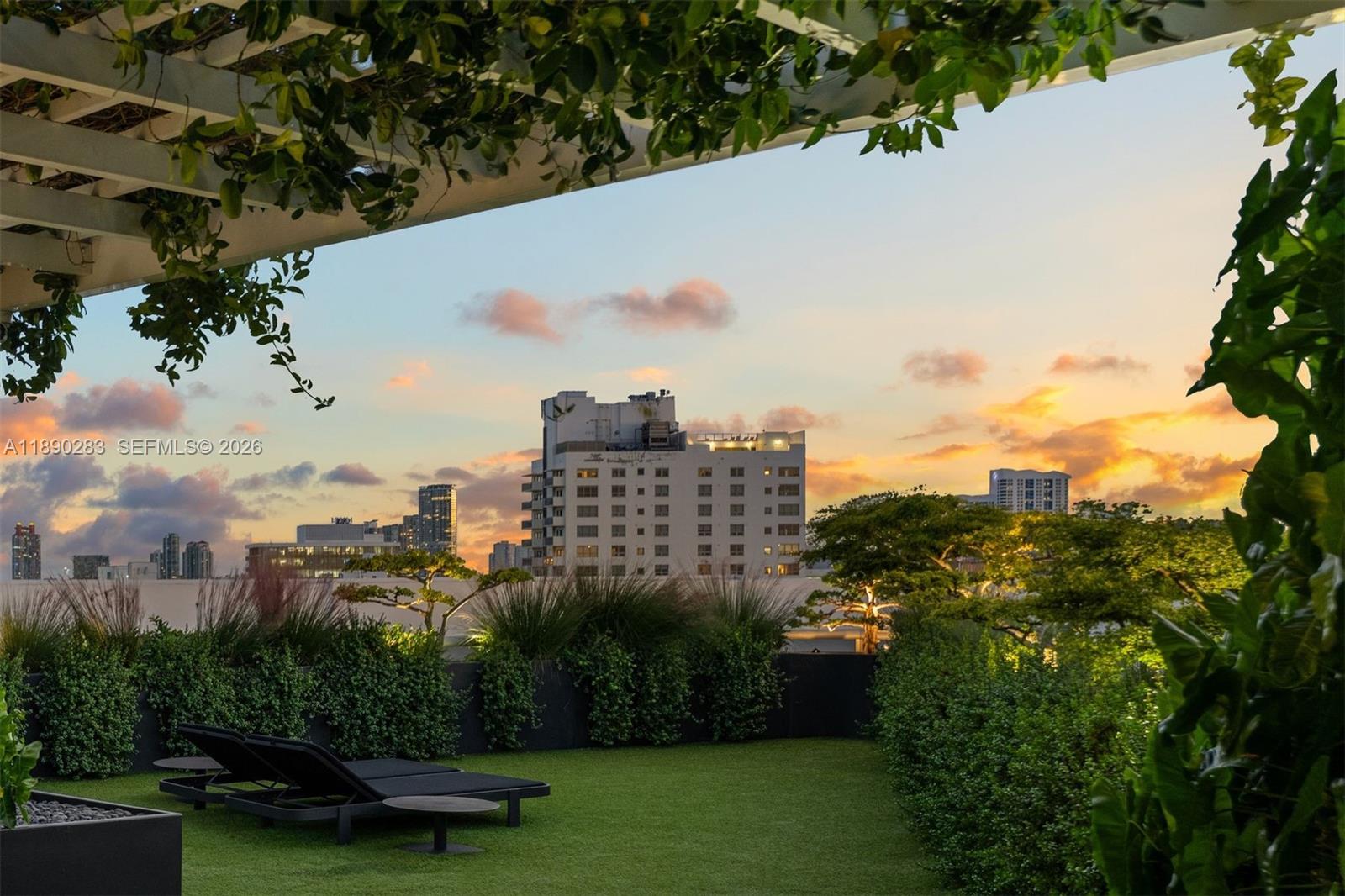 THE MERIDIAN CONDO - Residential