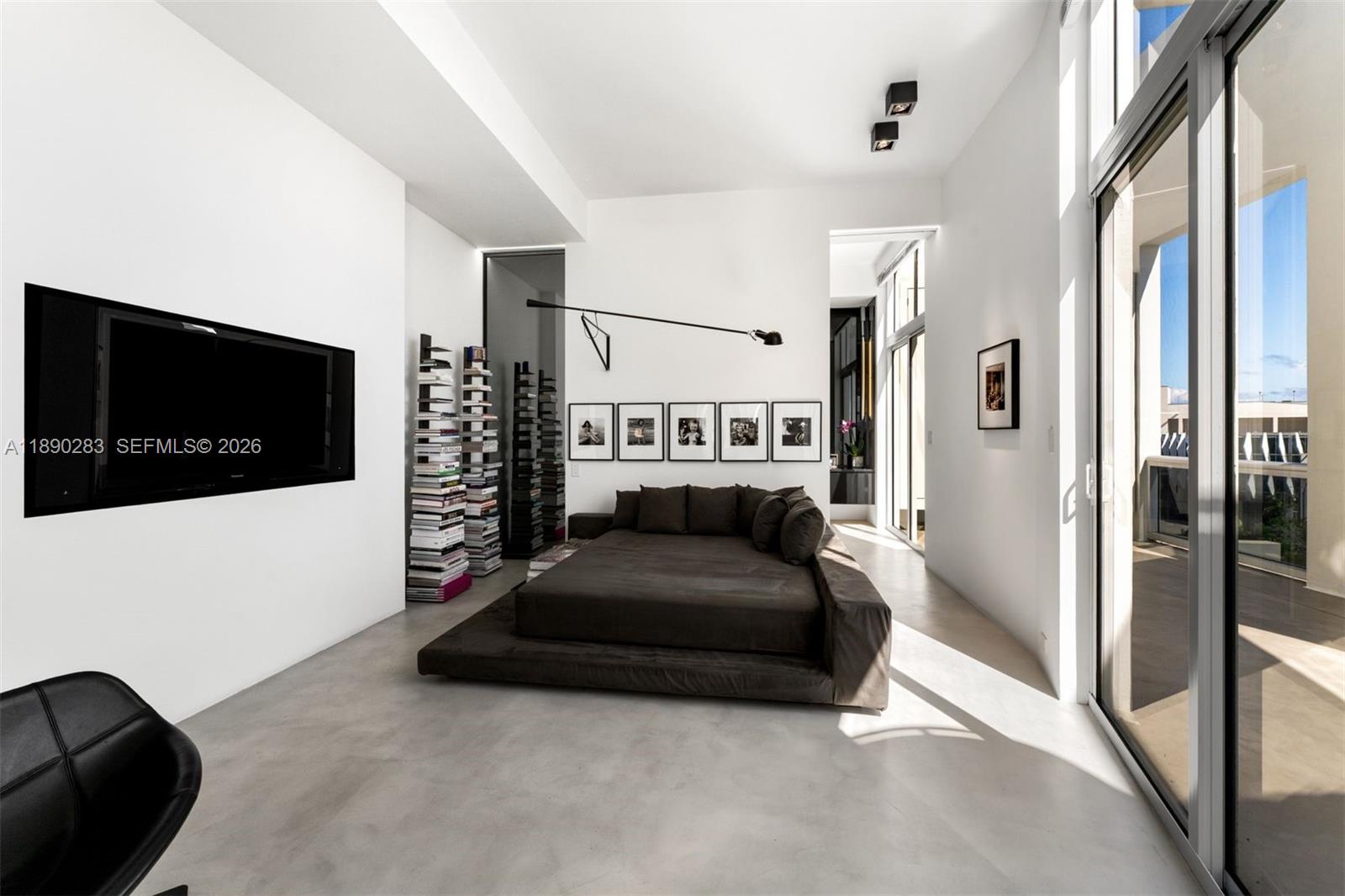 THE MERIDIAN CONDO - Residential