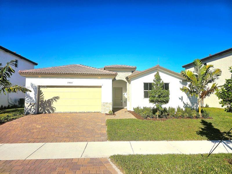 Rental Property at 2800 Se 23 Ave Bb, Homestead, Miami-Dade County, Florida - Bedrooms: 1 
Bathrooms: 1  - $1,650 MO.