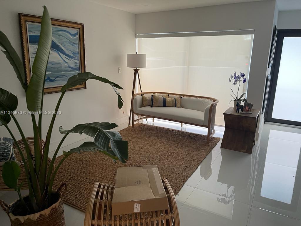 PRESTIGE HOMES INTL GARDE - Residential