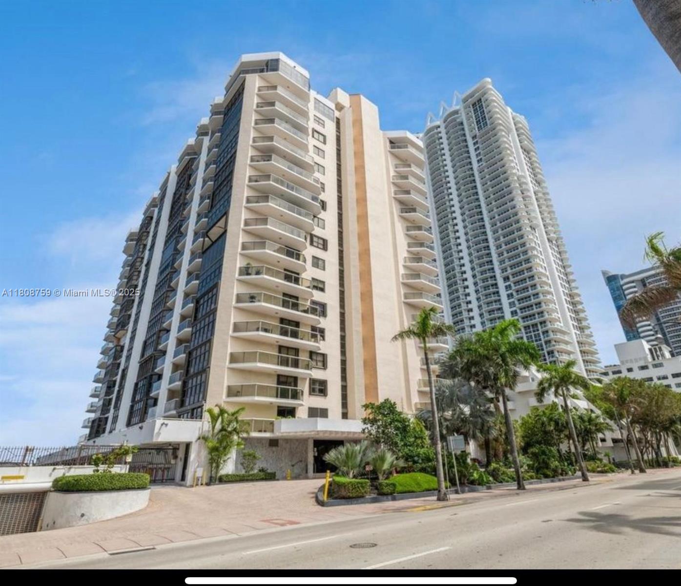 MAR DEL PLATA CONDO - Residential