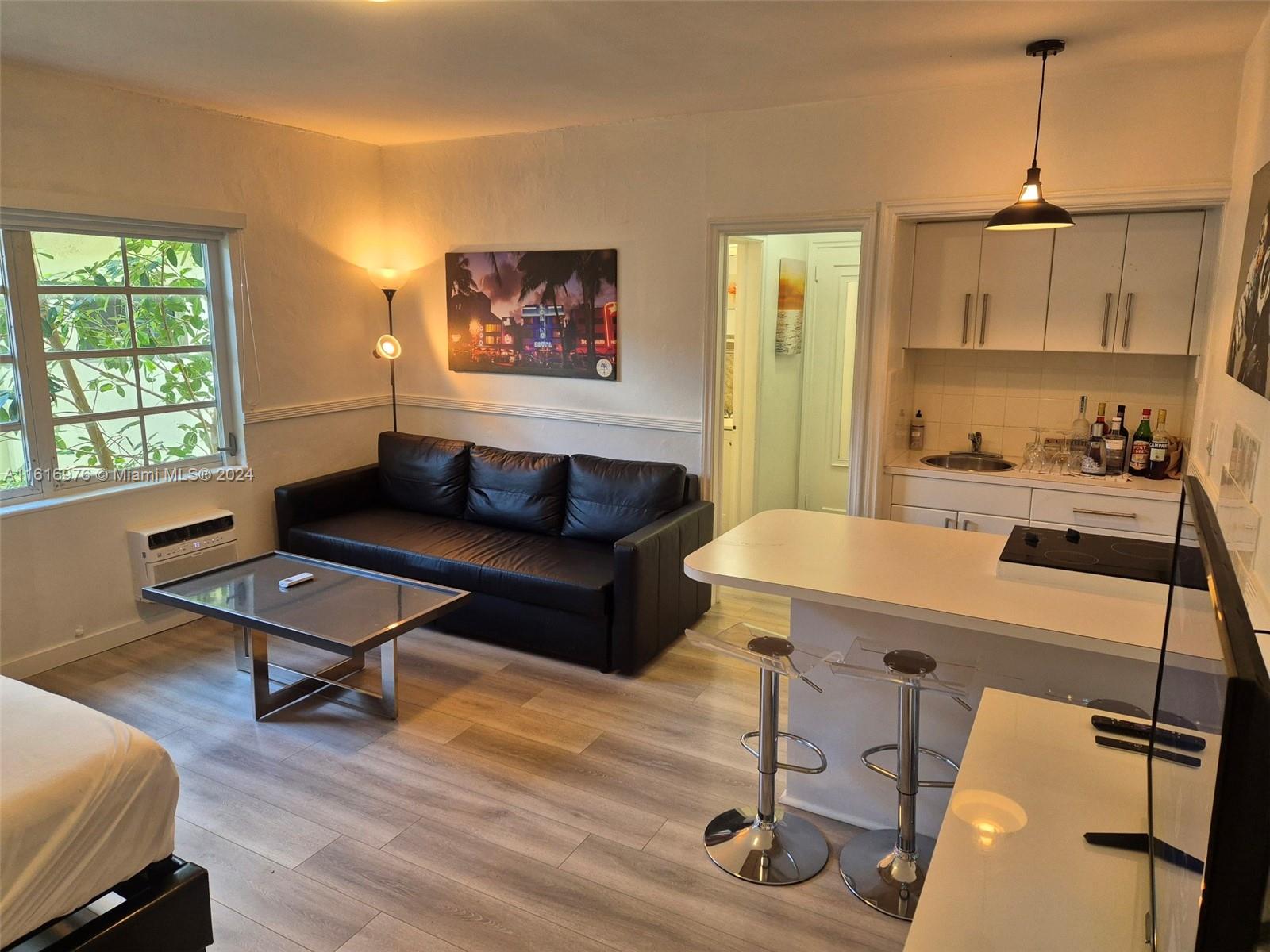 EL VICENTIN CONDO - Residential