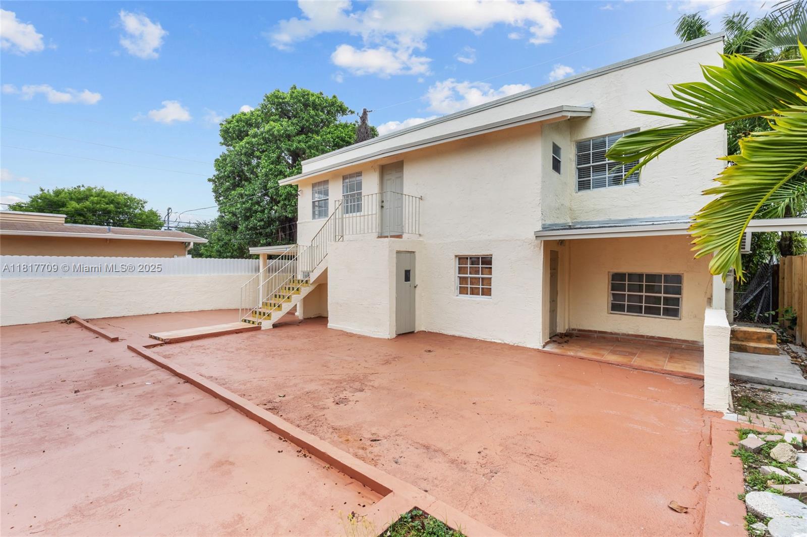 VEDADO - Residential Income