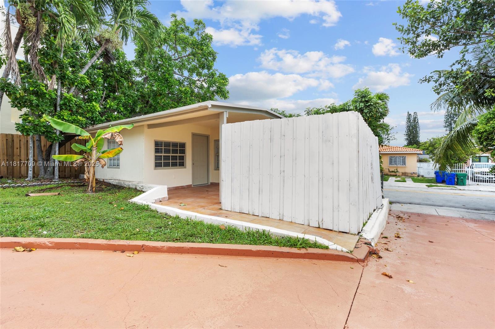 VEDADO - Residential Income