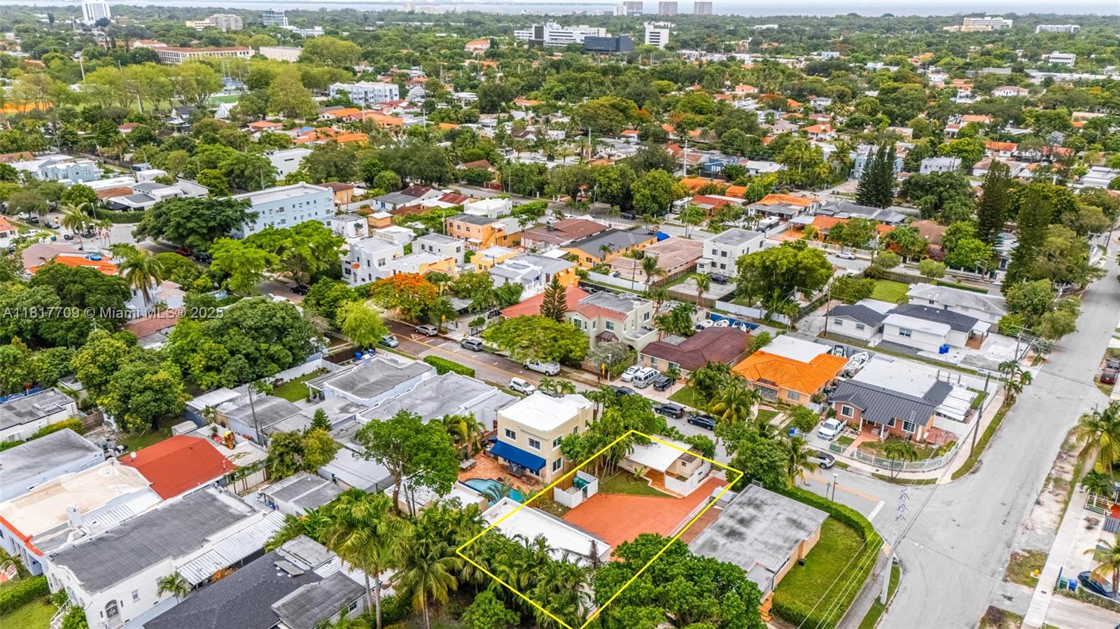 VEDADO - Residential Income