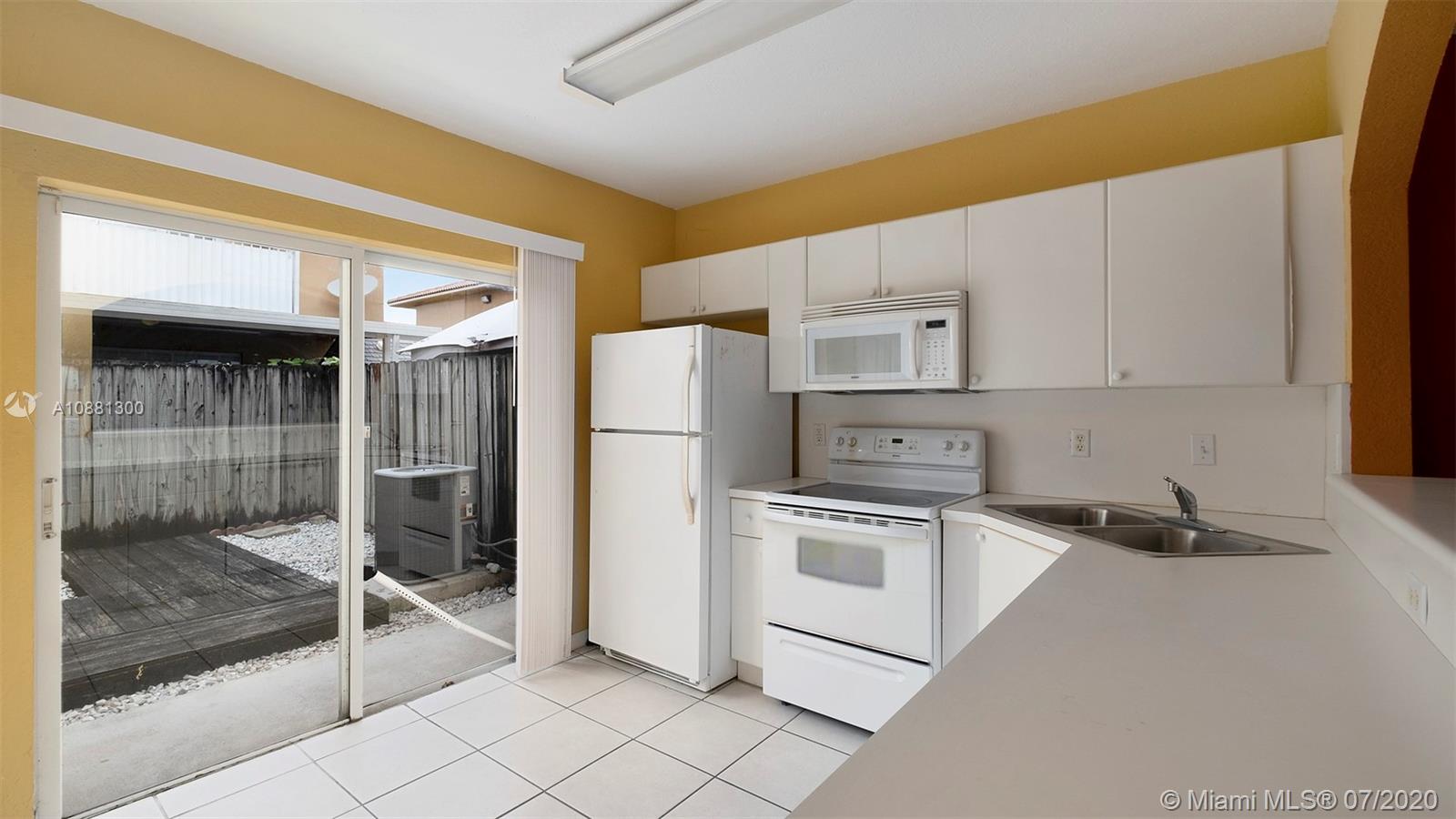 VILLAS CANARIAS CONDO - Residential