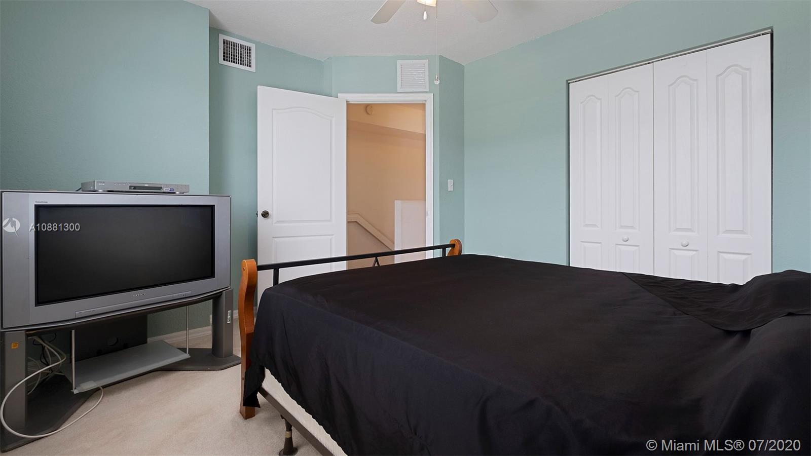 VILLAS CANARIAS CONDO - Residential