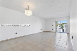 1950 W 54th St 222, Hialeah, FL, 33012/$239,900 2 1950 W 54th St 222