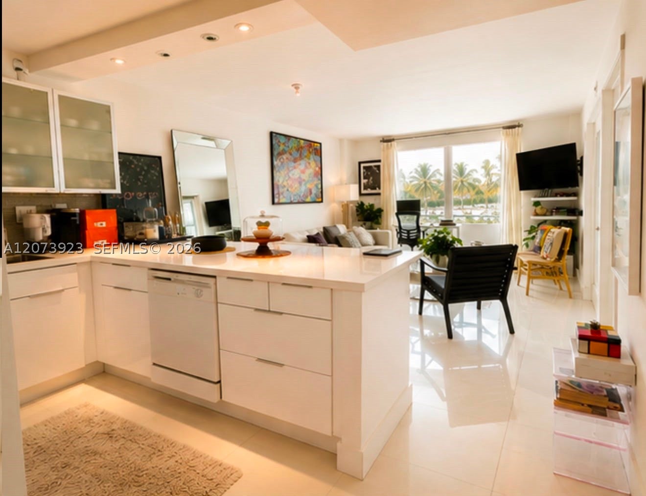 465 Ocean Dr 219