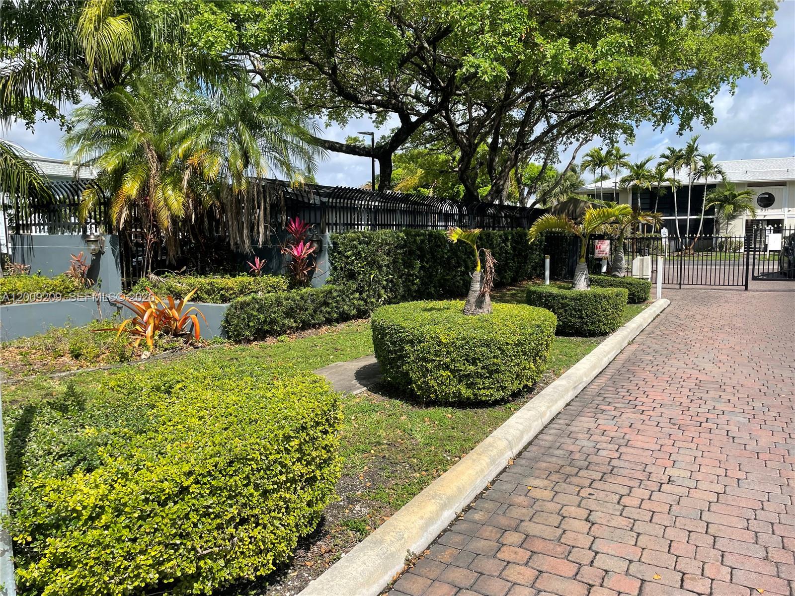 CARMEL AT CALIFORNIA CLB - Residential