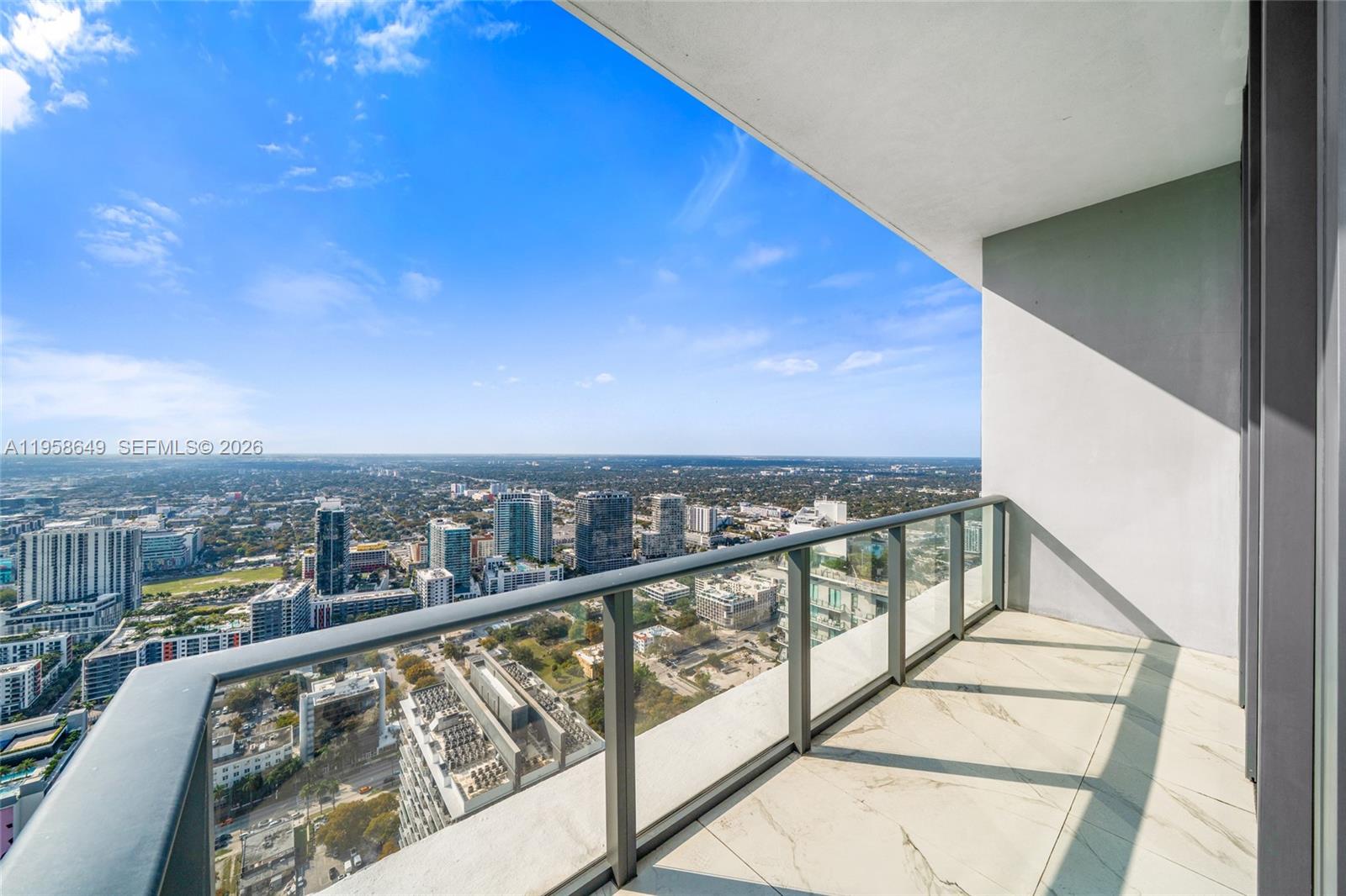 GRAN PARAISO CONDO - Residential