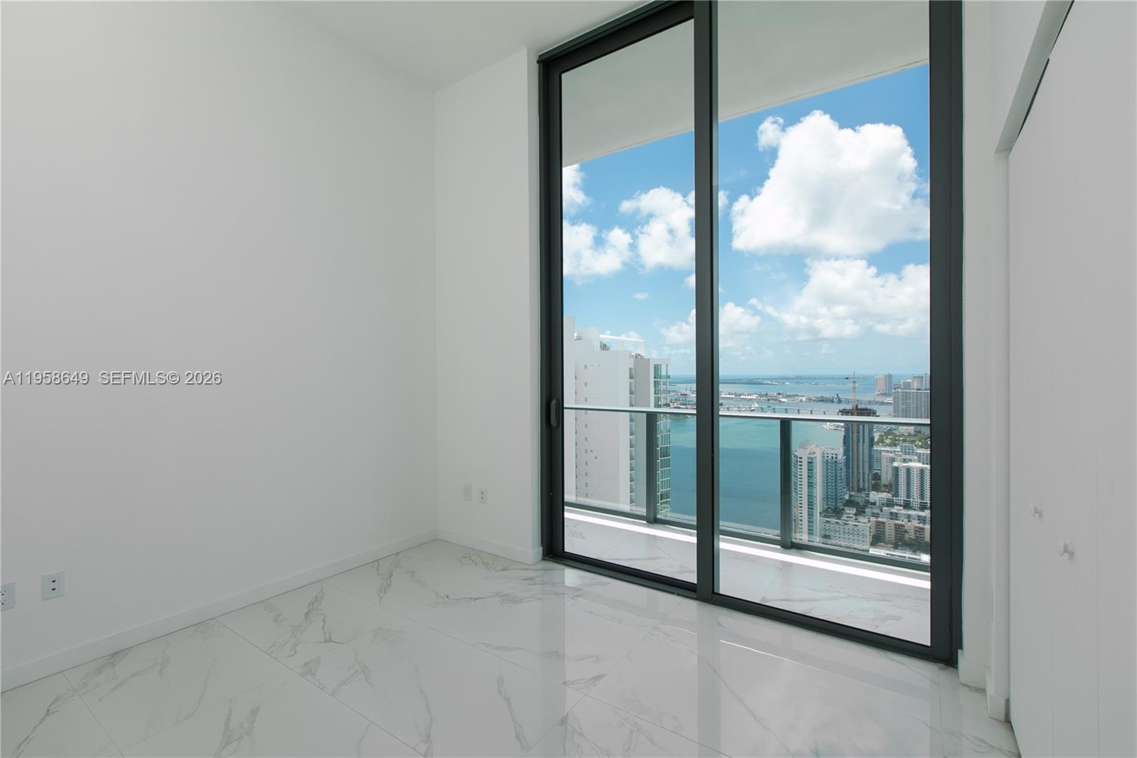 GRAN PARAISO CONDO - Residential