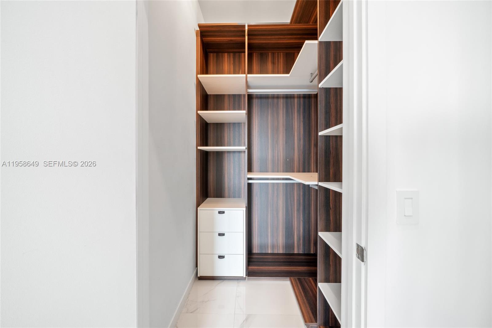 GRAN PARAISO CONDO - Residential