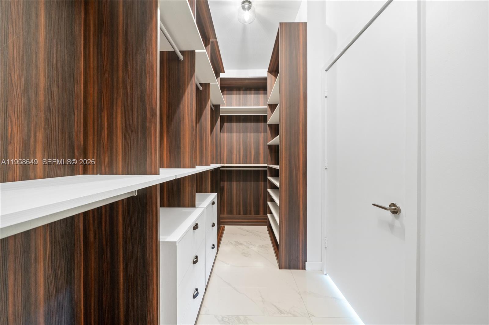 GRAN PARAISO CONDO - Residential