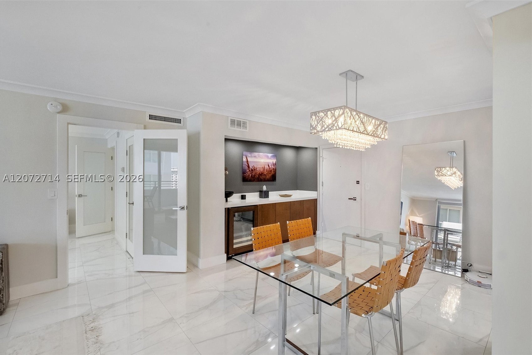 5555 Collins Ave 16B