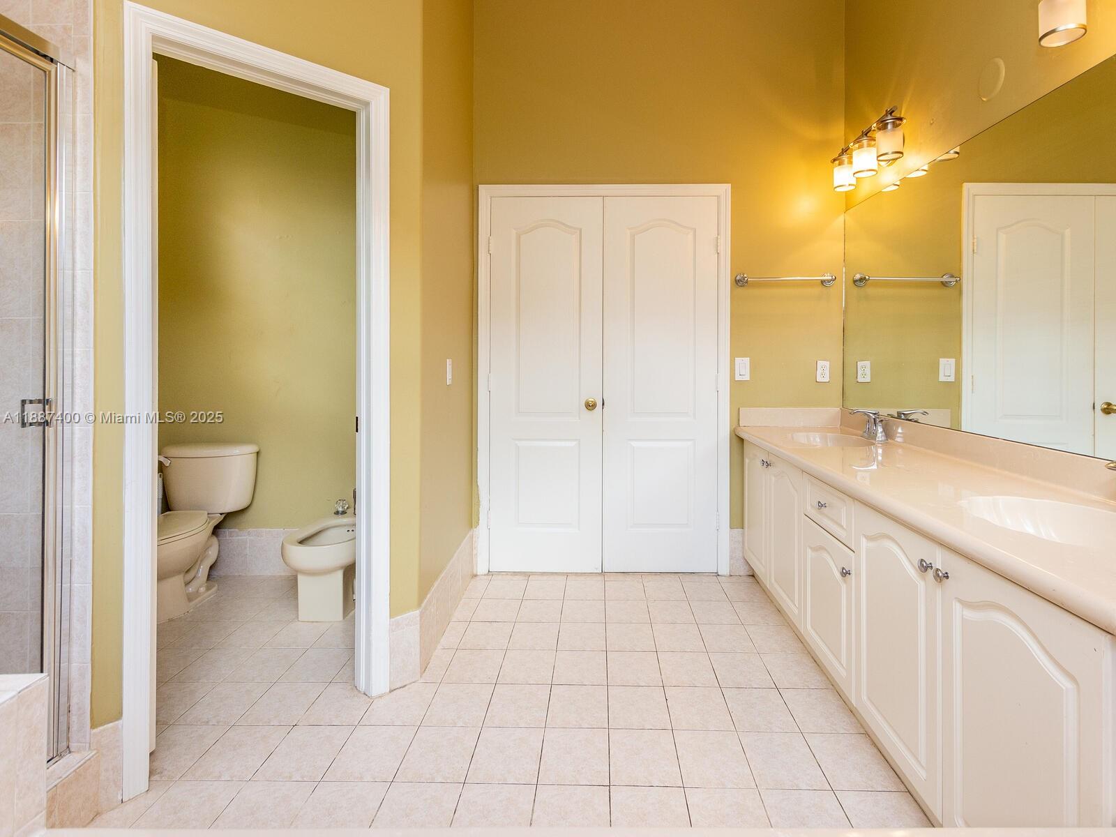NAUTICA PLAT - Residential Lease