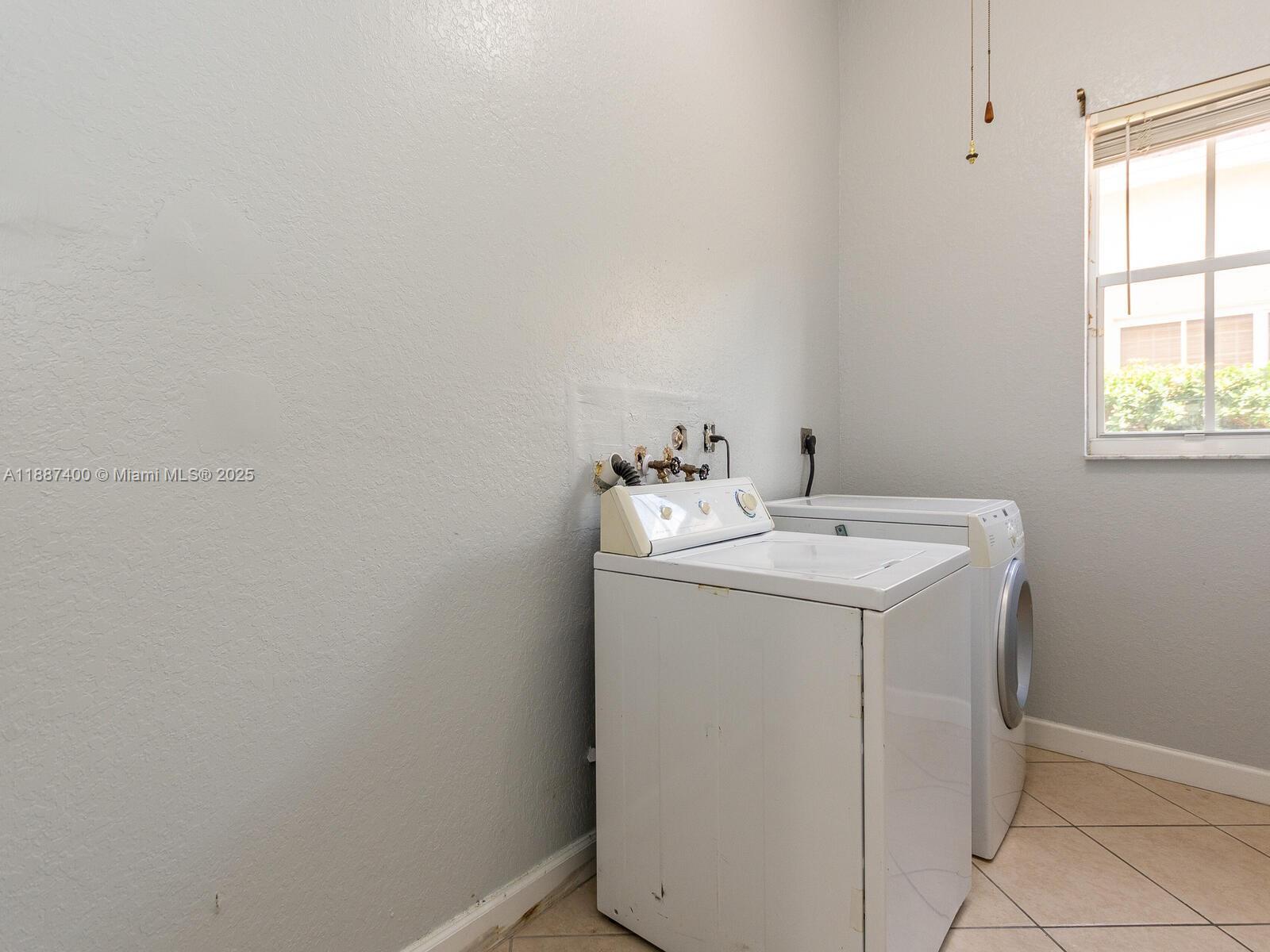NAUTICA PLAT - Residential Lease