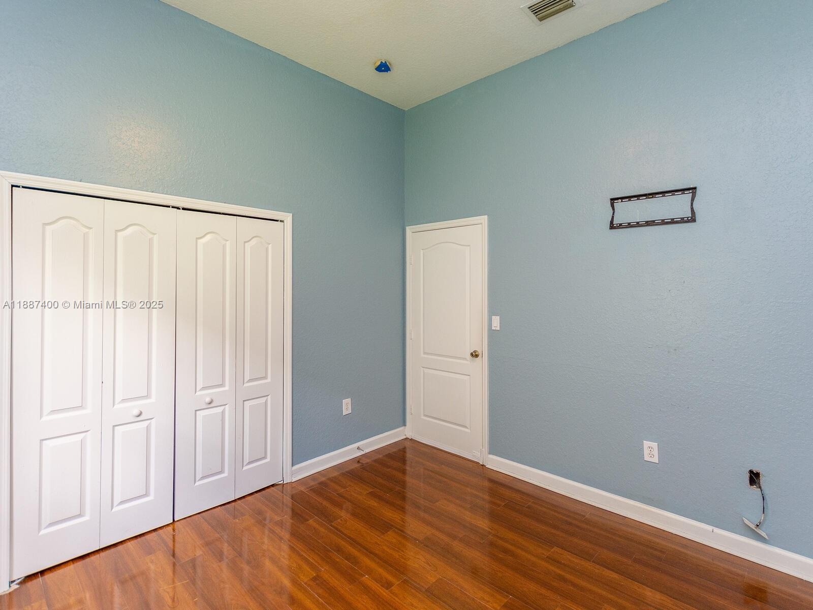 NAUTICA PLAT - Residential Lease