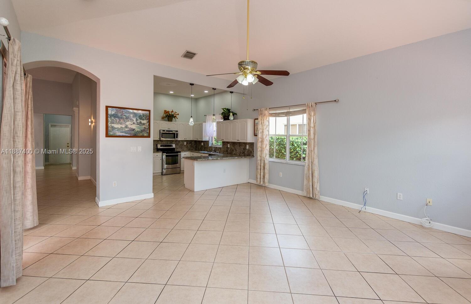 NAUTICA PLAT - Residential Lease