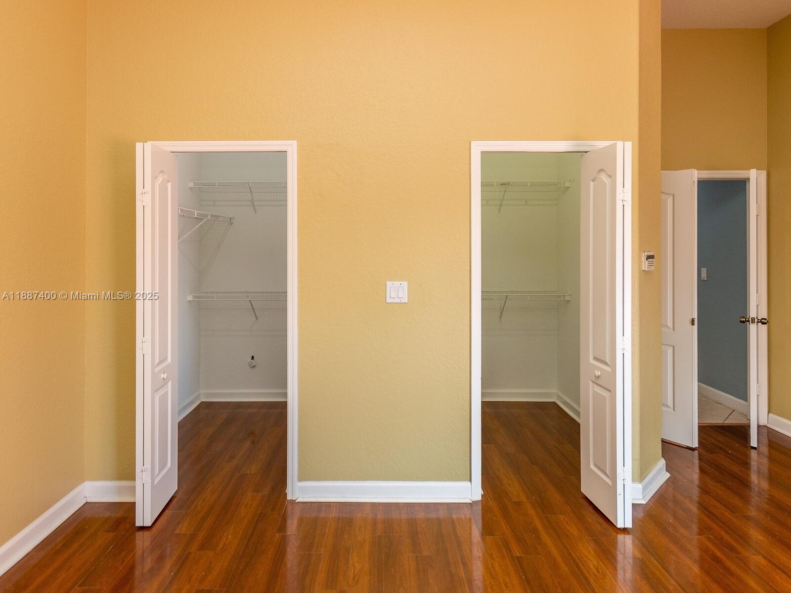 NAUTICA PLAT - Residential Lease