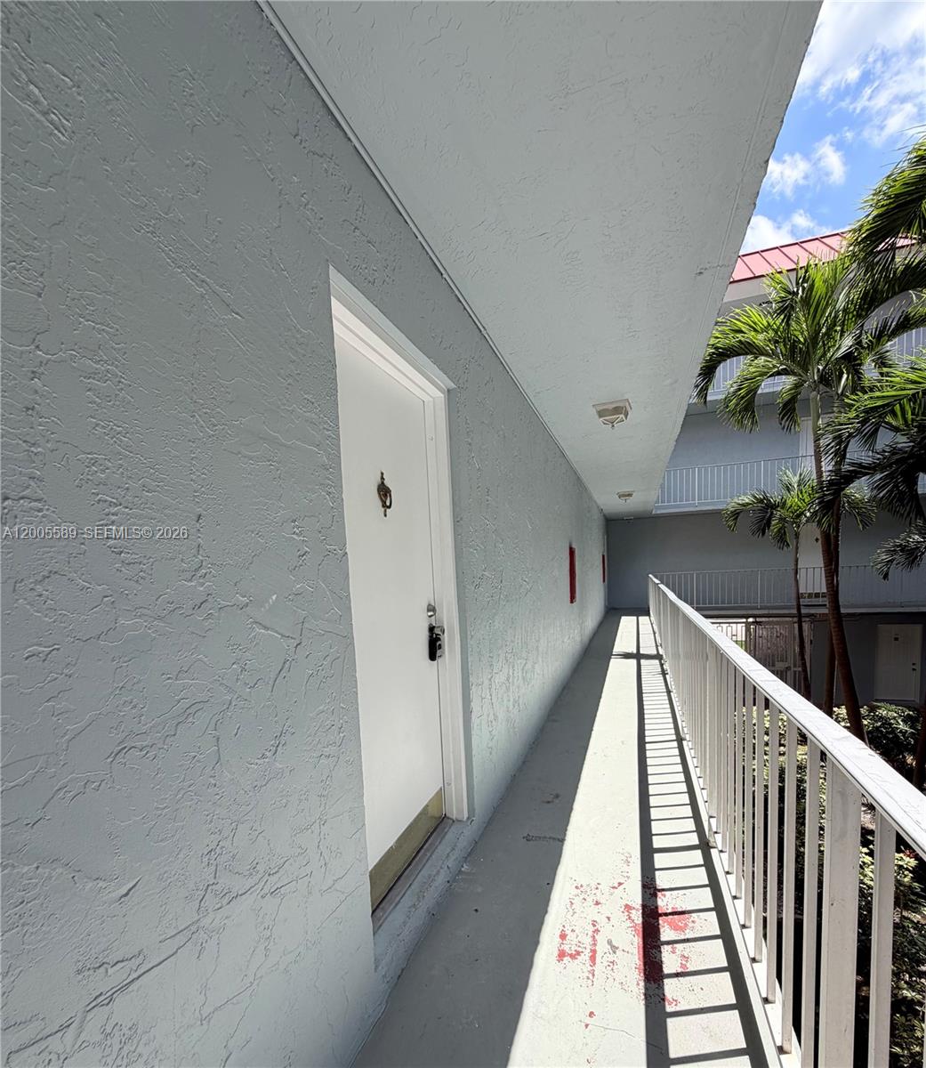NEWPORT CONDO - Residential
