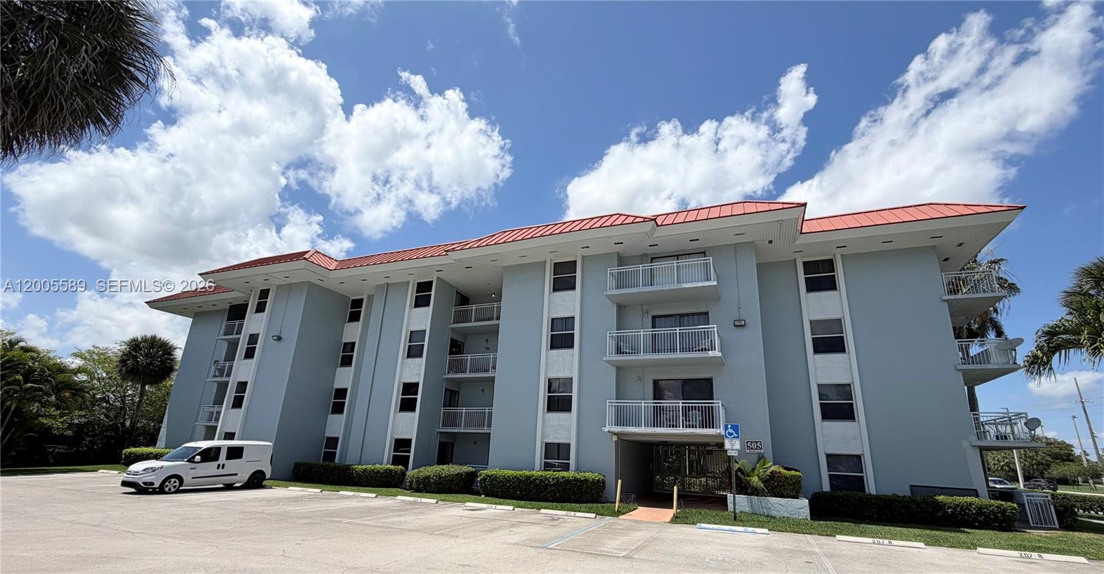 NEWPORT CONDO - Residential