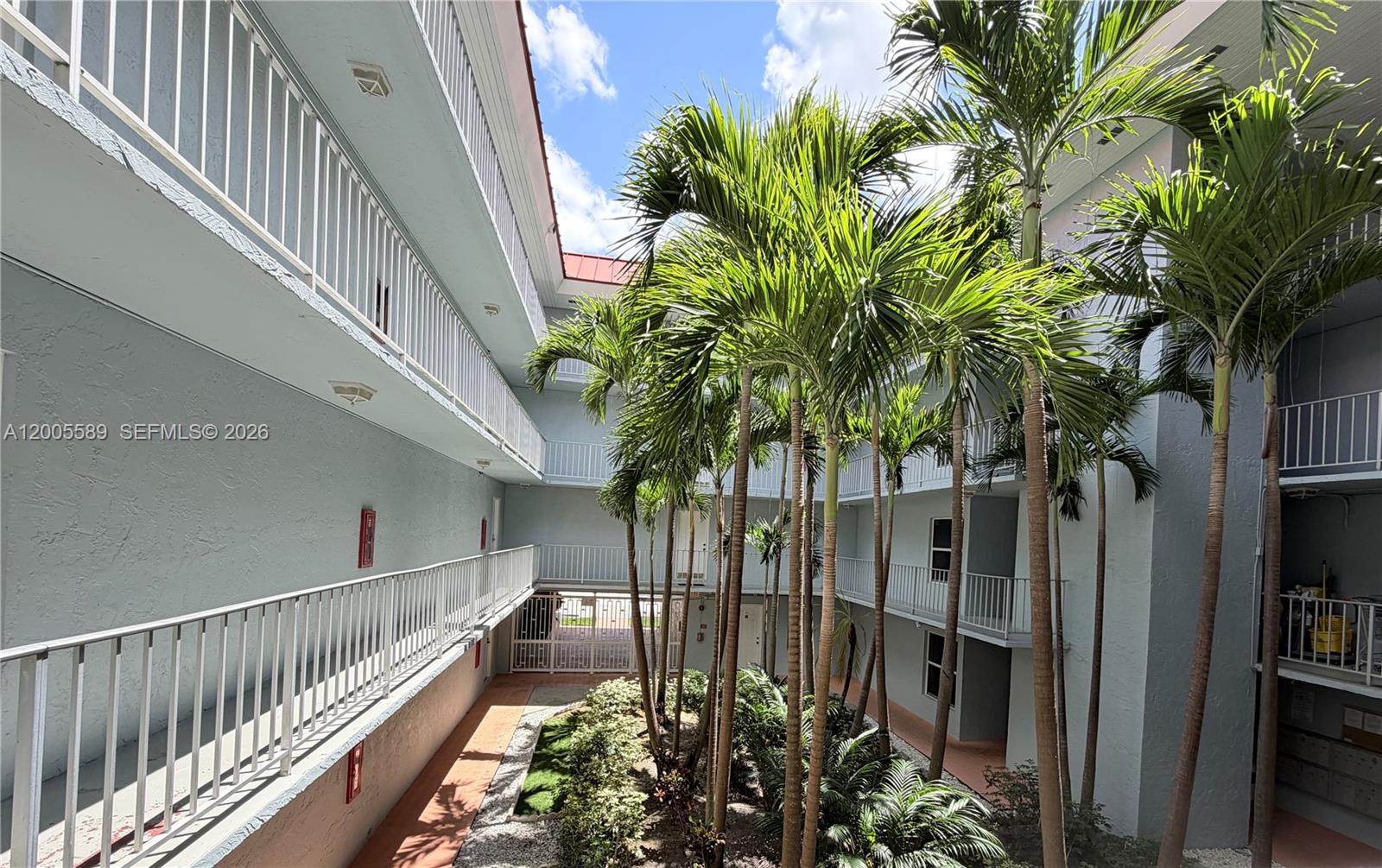 NEWPORT CONDO - Residential
