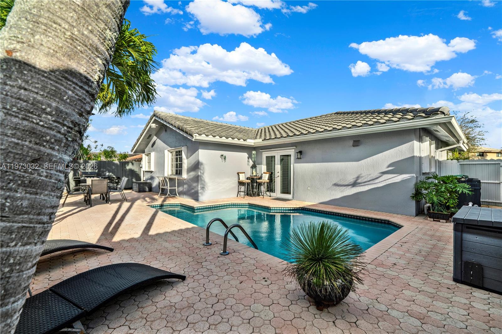 P A AT WEST KENDALL - Residential