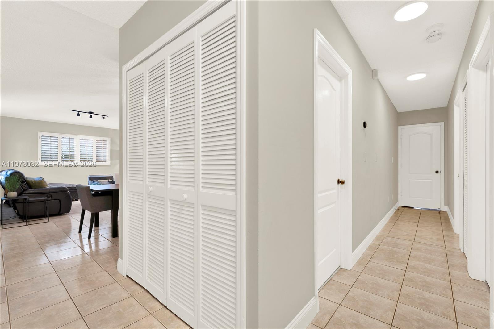 P A AT WEST KENDALL - Residential