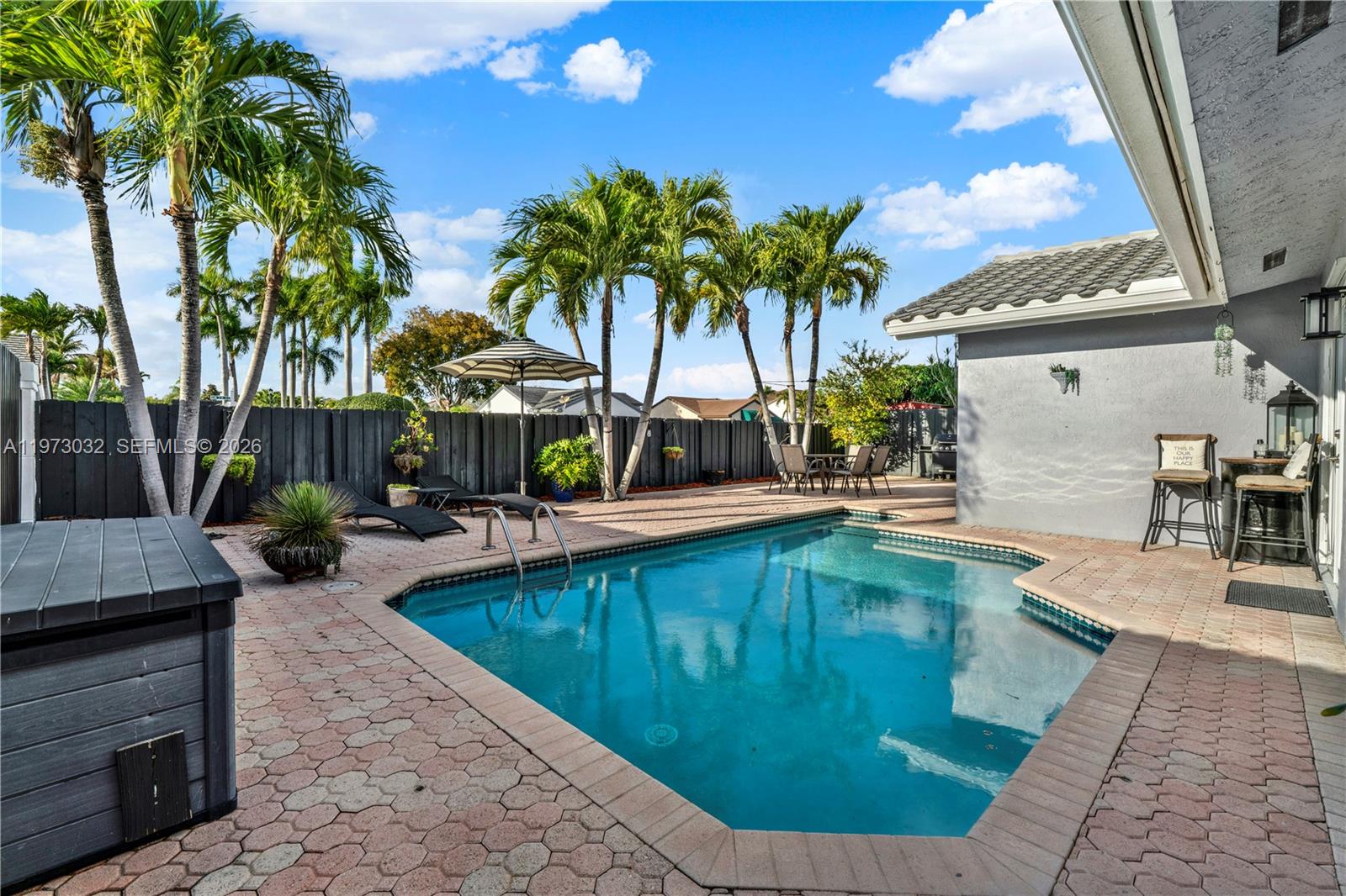 P A AT WEST KENDALL - Residential