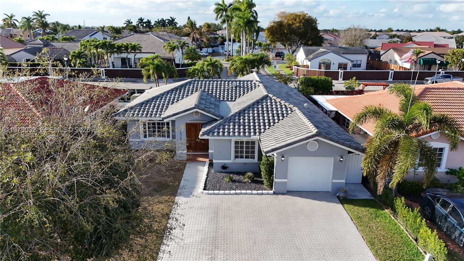 P A AT WEST KENDALL - Residential