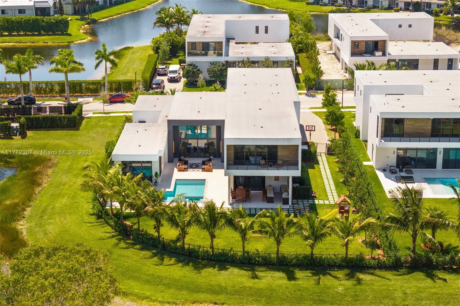 WESTON ESTATES - Residential