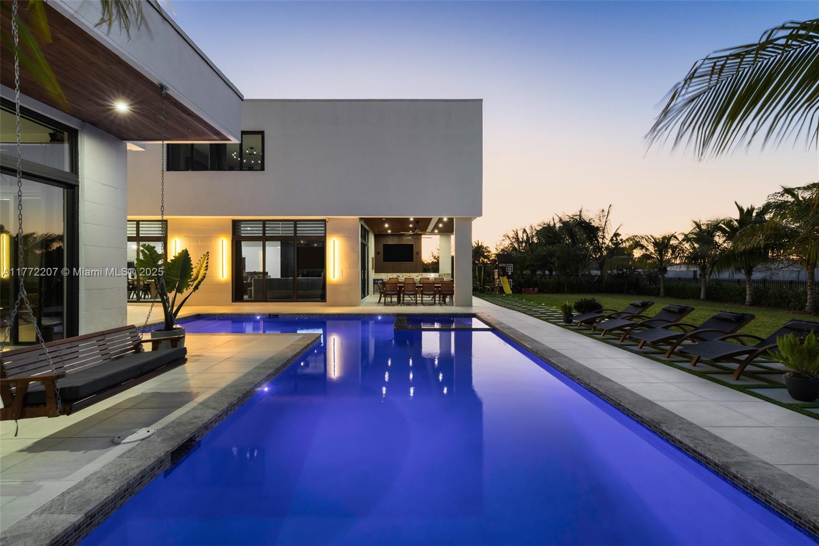 WESTON ESTATES - Residential