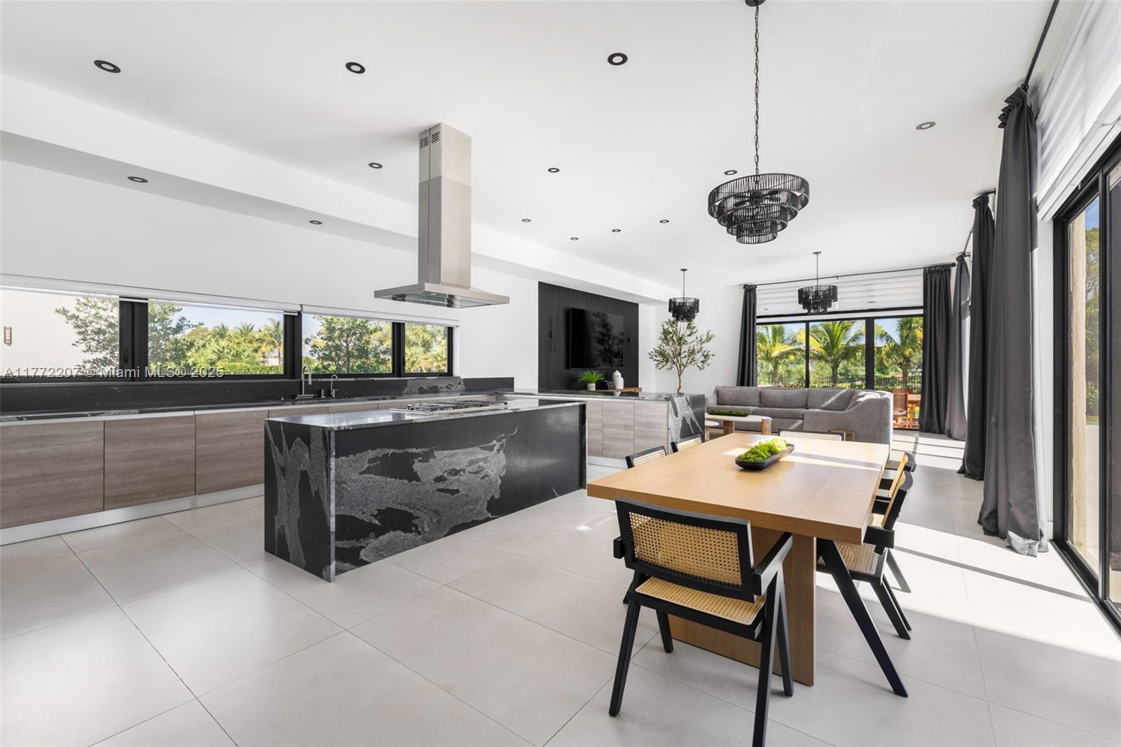 WESTON ESTATES - Residential