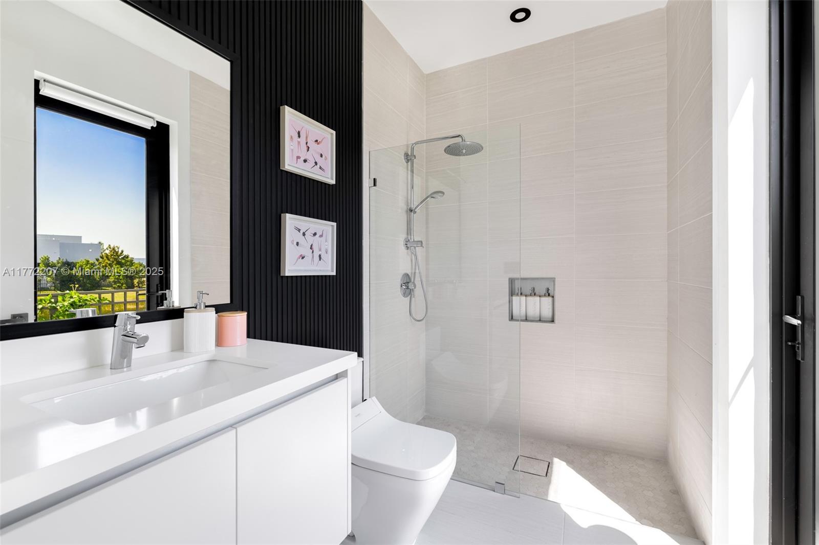 WESTON ESTATES - Residential