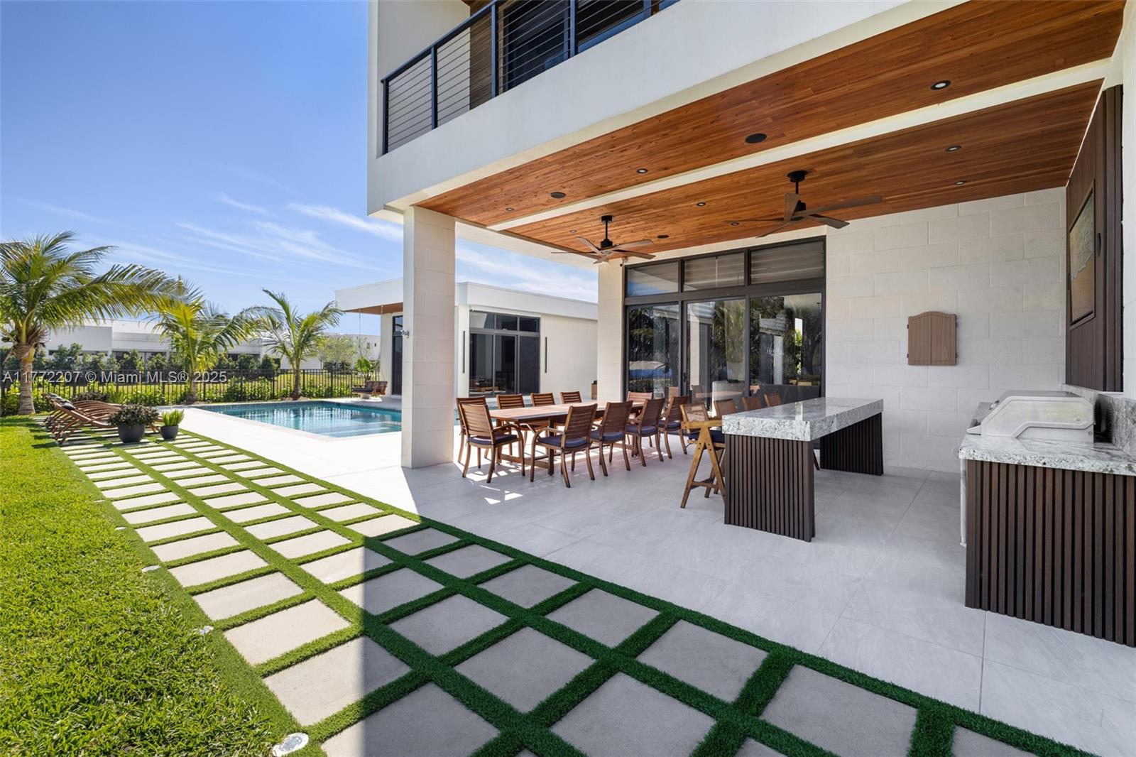 WESTON ESTATES - Residential