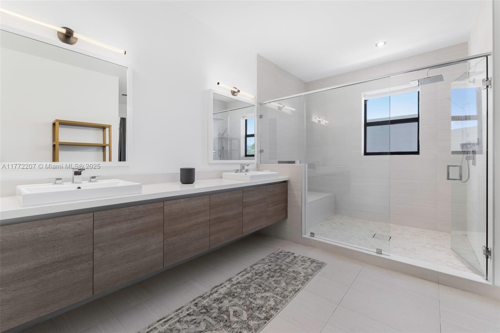 WESTON ESTATES - Residential