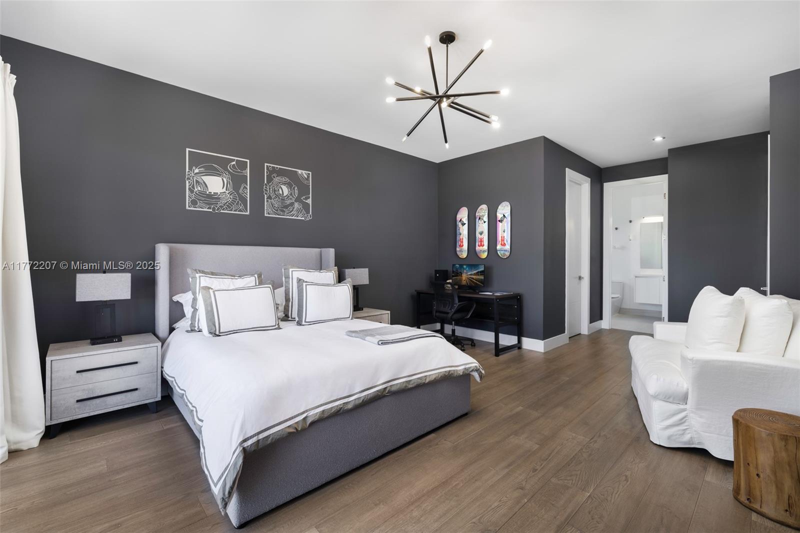 WESTON ESTATES - Residential