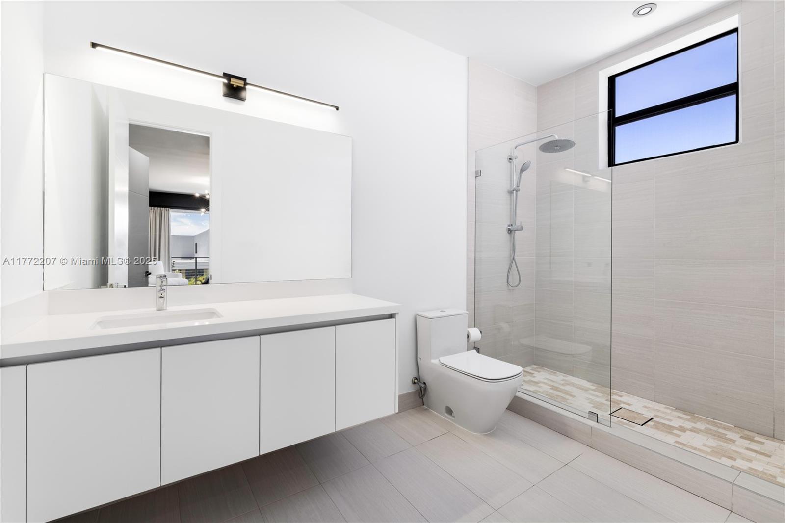 WESTON ESTATES - Residential