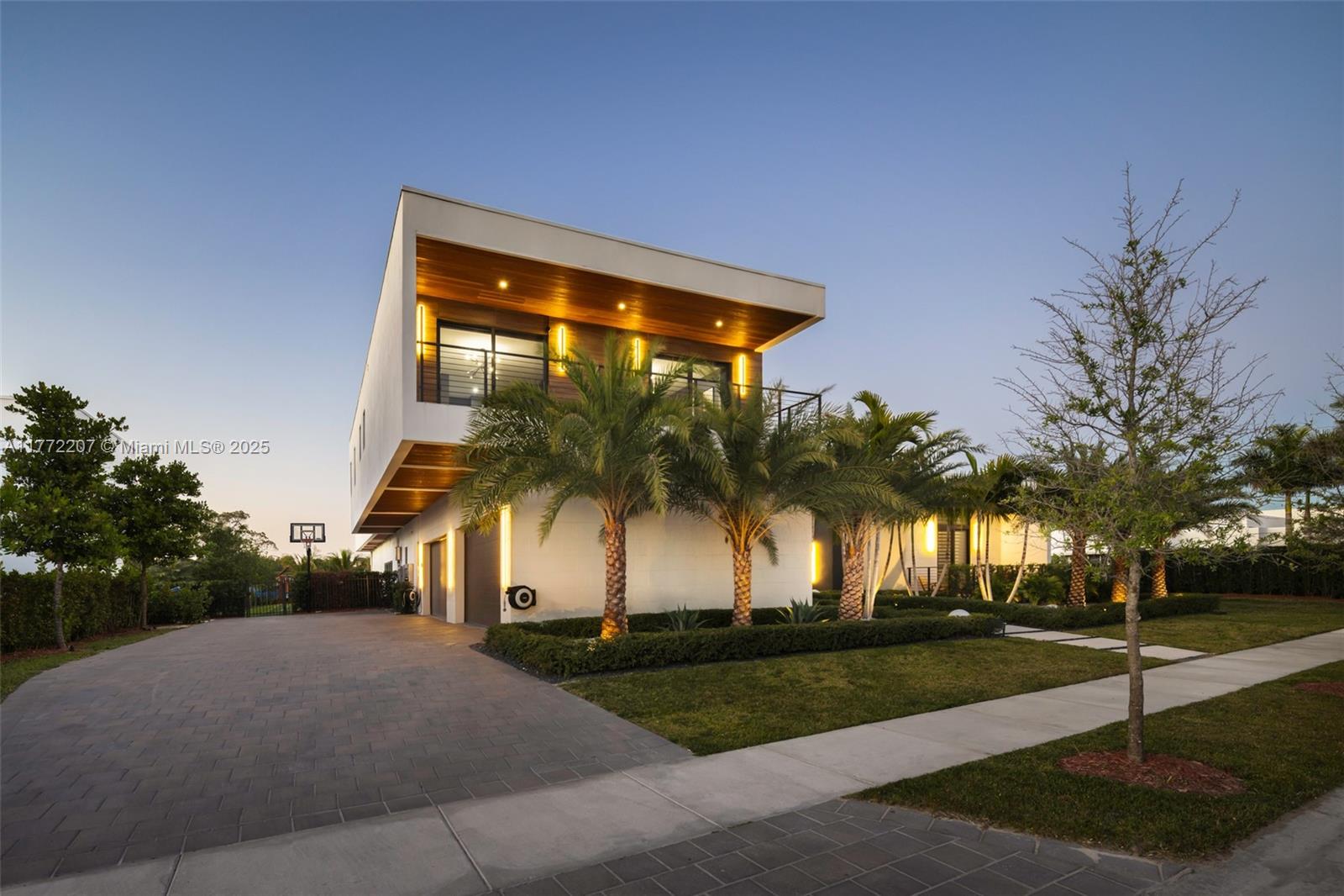 WESTON ESTATES - Residential