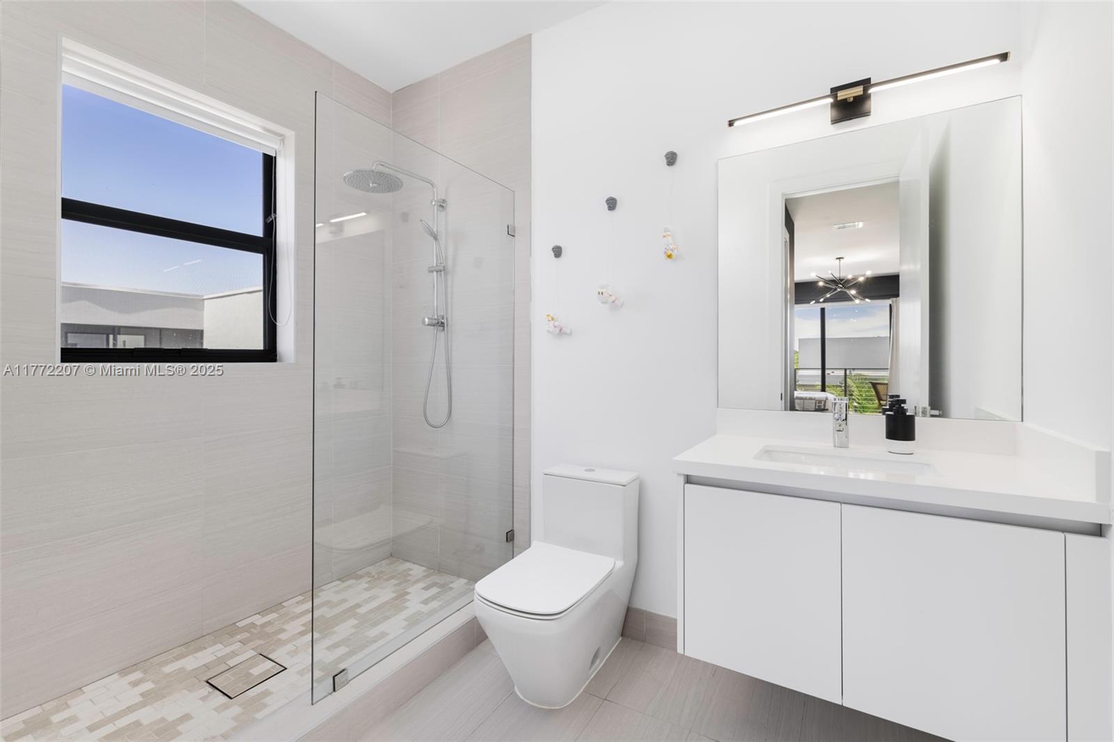 WESTON ESTATES - Residential