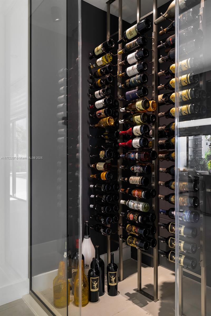 WESTON ESTATES - Residential