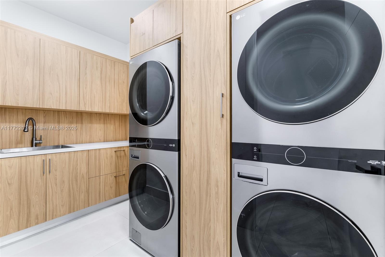 WESTON ESTATES - Residential