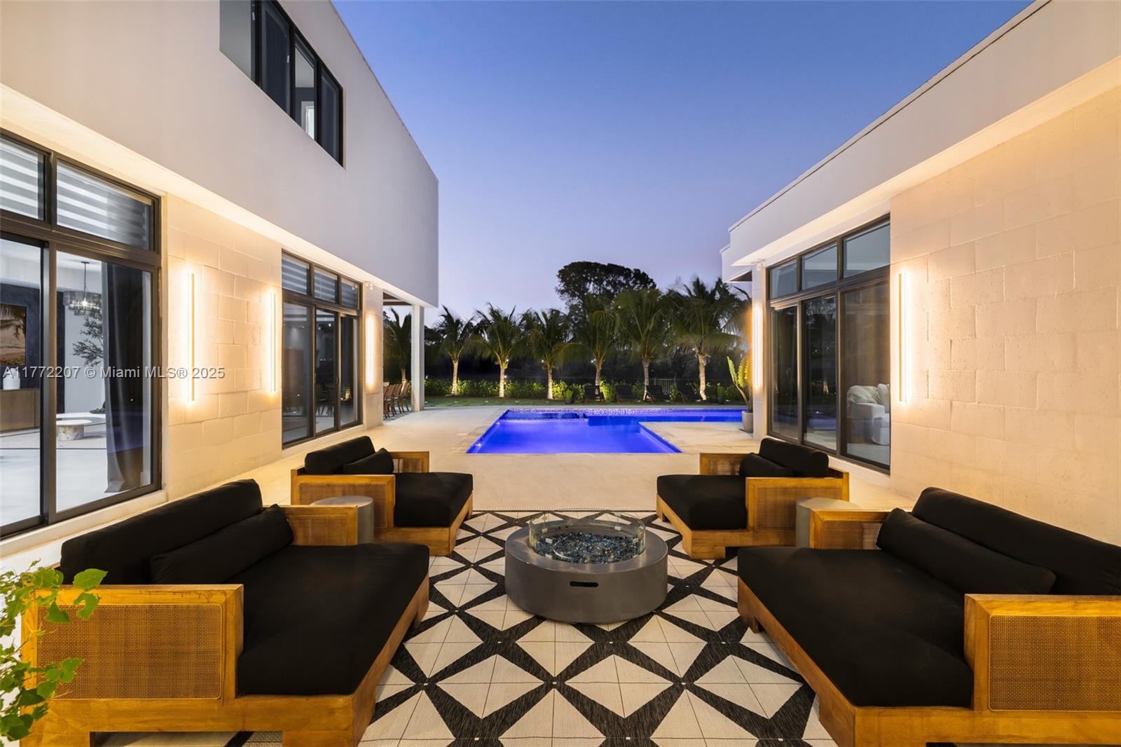 WESTON ESTATES - Residential