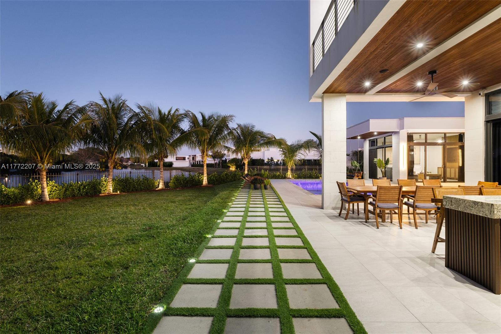 WESTON ESTATES - Residential