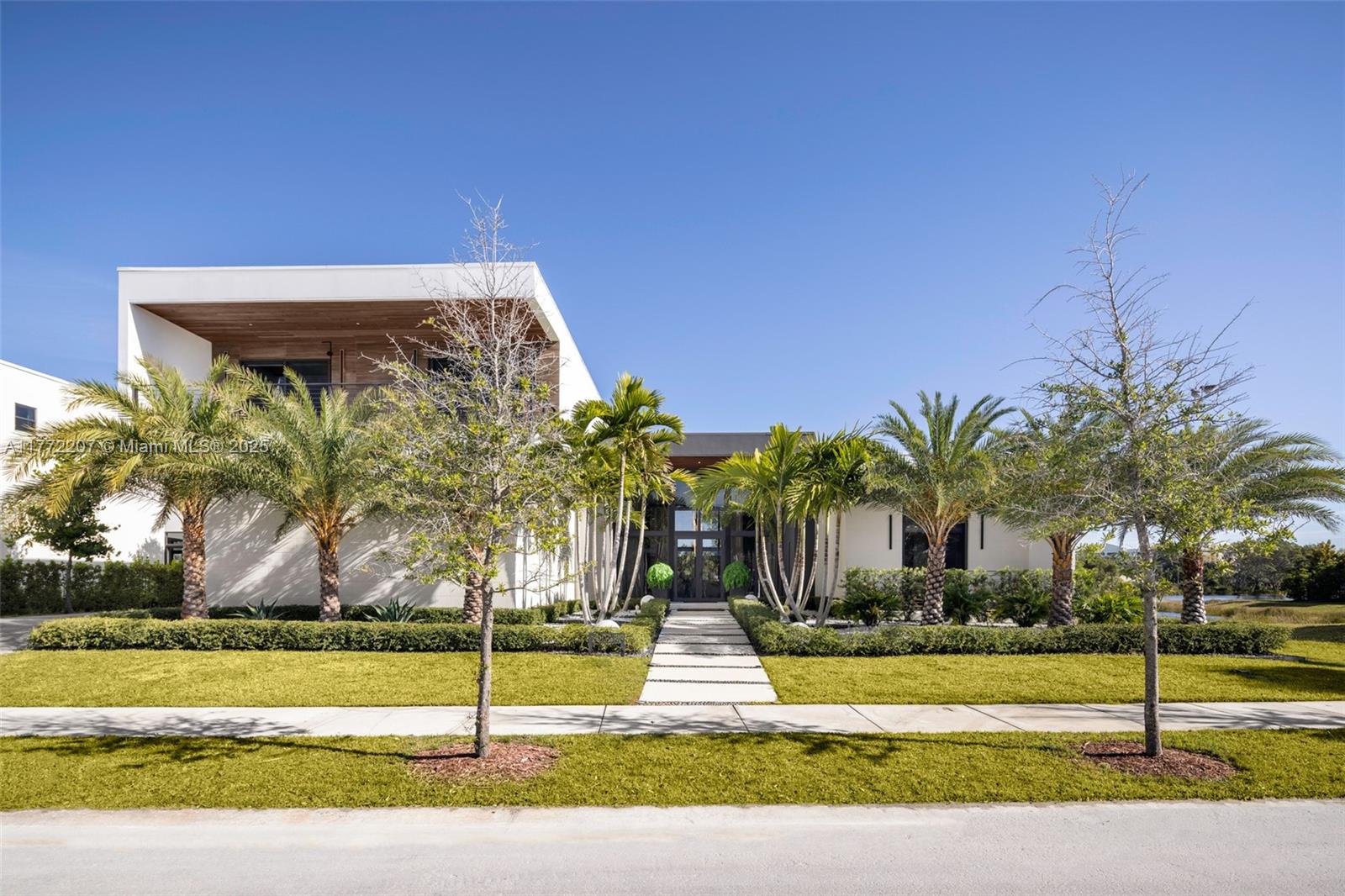 WESTON ESTATES - Residential