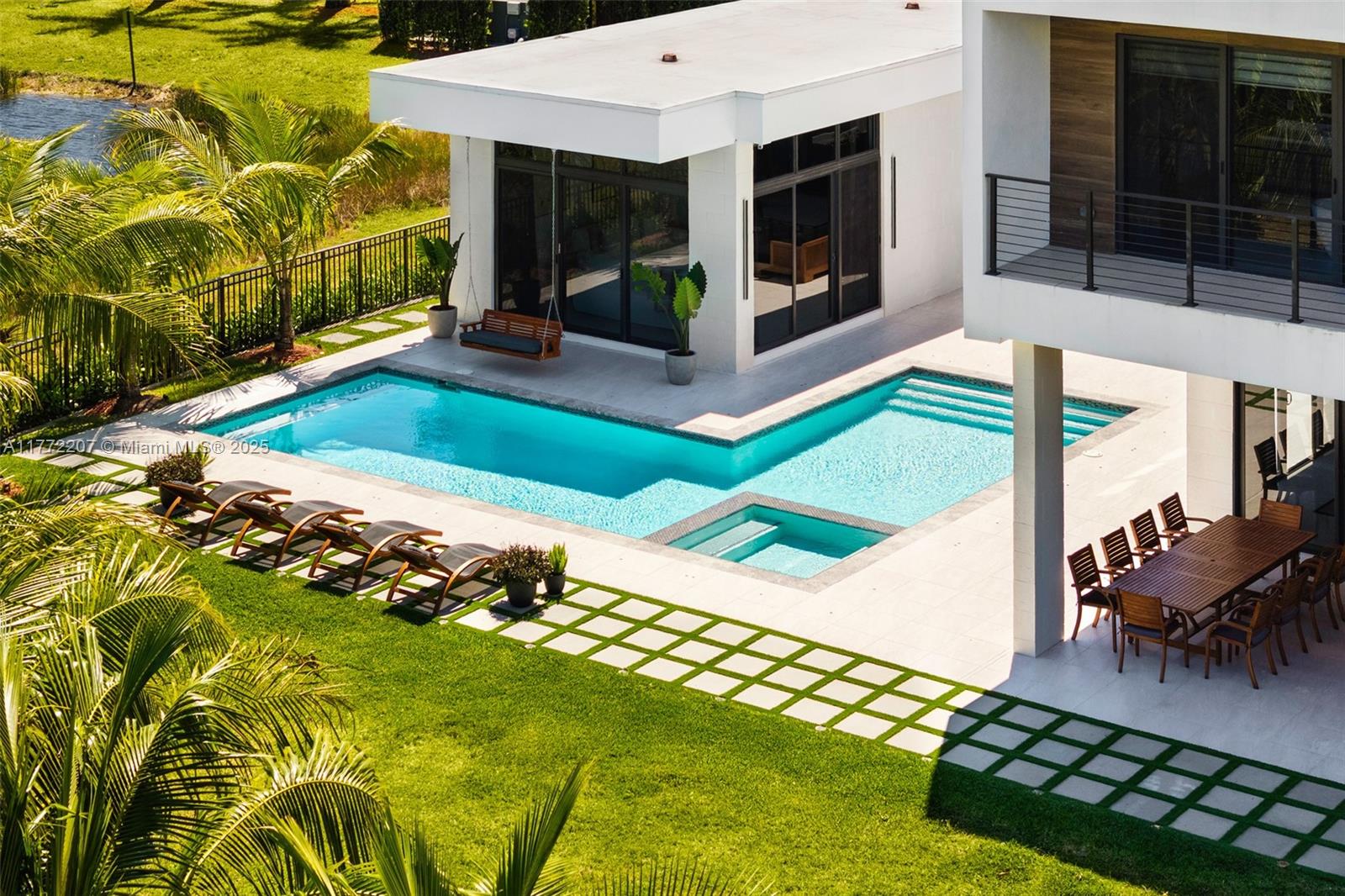 WESTON ESTATES - Residential